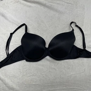 Sujetador rosa Victoria's Secret 34D Wear Everywhere ligeramente forrado con aros negro - Imagen 1 de 14