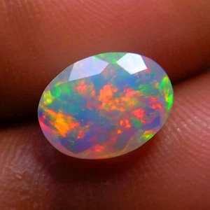 AAA Quality White Base Faceted Ethiopian Opal Gemstone Size 10.3x7.6x4.6mm 1.6Ct - Picture 1 of 4