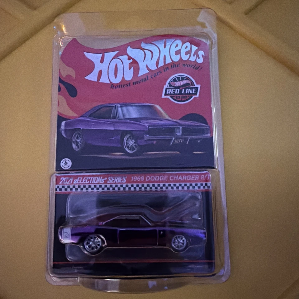 Dodge Charger R/T 1969 Hot Wheels RLC/HWC con protector - púrpura - sellado Foto 1 de 2