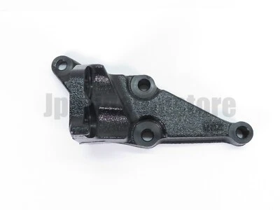 Toyota Genuine 12315-22020 RH Engine Mount Bracket Celica/Corolla/Matrix 00–07 - Image 1 of 4