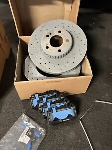 Genuine W205 Mercedes C Class AMG Line Front Discs And Pads - Brand New