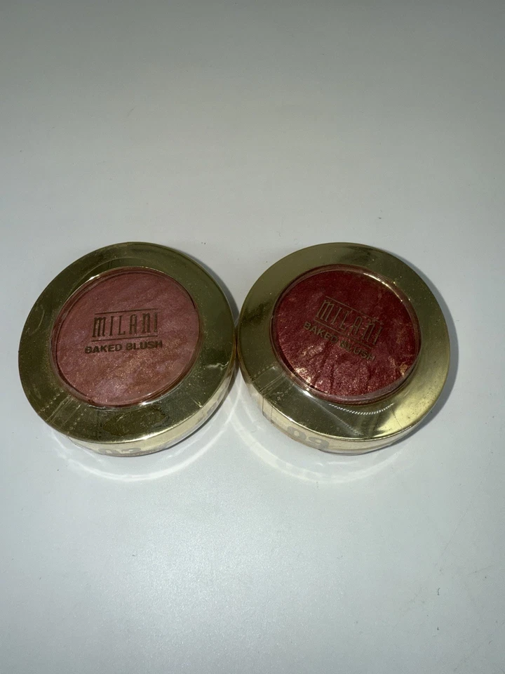 Rubor en polvo horneado Milani (elige tu color) Foto 1 de 1