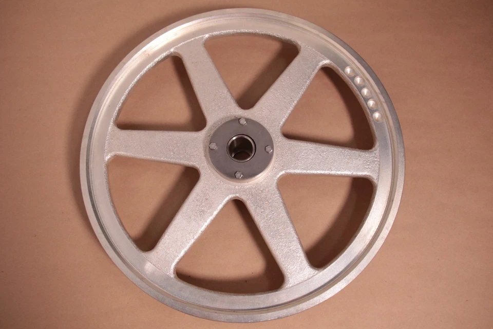 Hobart 6801 Upper Saw Wheel Pulley Assembly w Bearing– Replaces 104999, ML104999 - Image 1 of 4