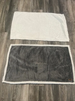 2 fundas de almohada UGG funda falsa felpa sherpa piel sintética cierre de cremallera estándar gris Foto 1 de 4