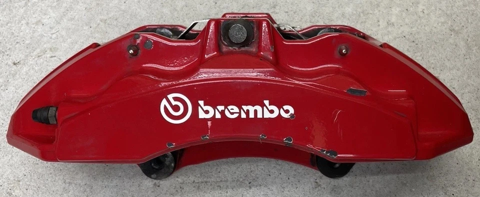 Ford Mustang GT 2015-2023 pinza de freno delantera izquierda conductor 6 pistones Brembo - OEM Foto 1 de 4
