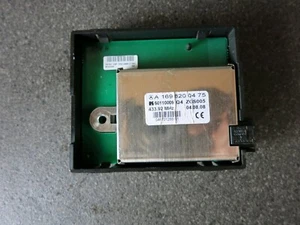 Mercedes Benz W169 A180 2004-12 Antenna Aerial Module A1698200475 - Picture 1 of 3