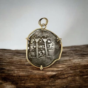 Vintage Antique 2 Reales Silver Spanish Coin on 14 Karat Yellow Gold Bezel - Picture 1 of 8