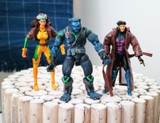 X-MEN Action Figure Lot MARVEL LEGENDS Figure Lot - Series IV Gambit