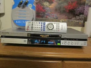 Reproductor/grabadora de DVD Panasonic DMR-E80HP con disco duro de 80 GB y control remoto - Imagen 1 de 9
