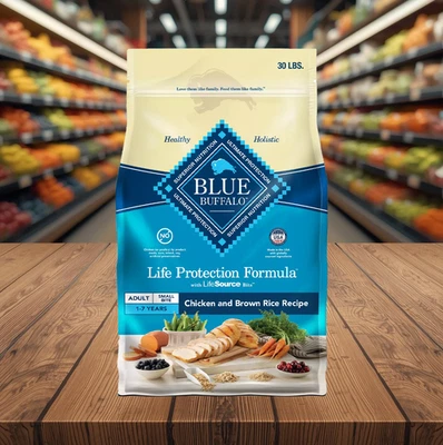Comida seca para perros Blue Buffalo AZUL Life SmalBite pollo adulto y arroz integral, 30 libras Foto 1 de 4