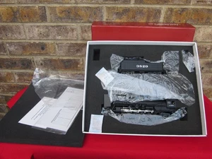 Broadway Limited Paragon Locomotive #85 AT&SF 2-10-4 PTD & LETTERED #3829 HO NEW - Picture 1 of 7