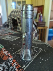 VINTAGE 1950's ASH FLASH FLASHLIGHT SALE LOOK! Working! Batteries Not Included! - Picture 1 of 20