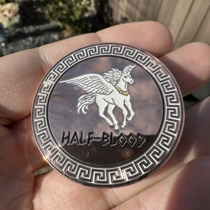 Alfiler esmalte escudo mestizo mitología griega TiBS - Imagen 1 de 2