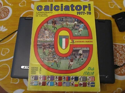 ALBUM DI FIGURINE CALCIATORI ORIGINALE PANINI 1977-78 -   OTTIMO E COMPLETO  - Immagine 1 di 4