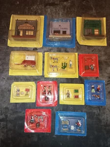 Lot de 12 Figurines et décors ATLAS Lucky Luke - 2008 PLASTOY - Imagen 1 de 14