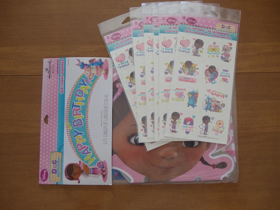 Lote de fiesta de cumpleaños Doc Mc Stuffins. Banner y hojas de tatuaje difíciles de encontrar Foto 1 de 1