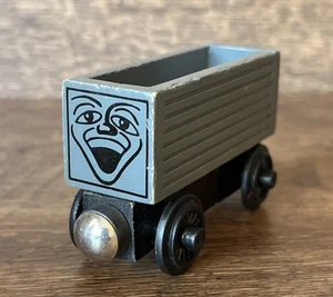 Thomas El Motor Tanque Camión Problemático Tren Ferroviario Madera 1994 Gris - Imagen 1 de 7