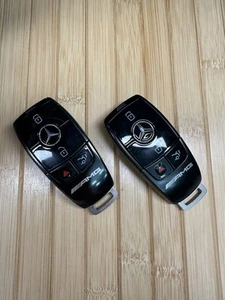 Mercedes Car Keys 2 Pcs - Picture 1 of 3