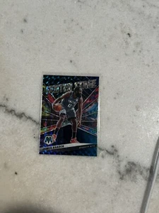 2020-21 Panini Mosaic Center Stage James Harden #25 - Picture 1 of 2