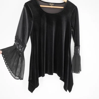 Top de terciopelo caprichoso negro pequeño Melissa Paige para mujer talla S manga campana gótica Foto 1 de 4