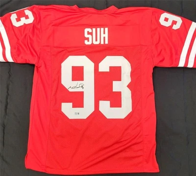 Camiseta deportiva firmada por Ndamukong Suh Nebraska Cornhuskers autógrafo ~ BAS Beckett Witness Foto 1 de 4