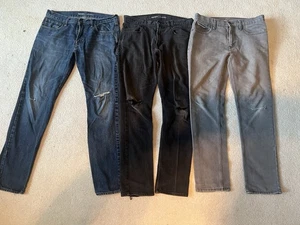 3 Stück KONVOLUT Old Navy Slim Fit BLAU SCHWARZ GRAU Jeans 32x32 Herren Knielöcher - Bild 1 von 8