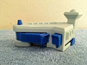 McDonalds Happy Meal en vol United Airlines Friendly Skies Airport Gateway - Photo 1/9