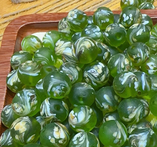 10 cuentas de vidrio de murano hechas a mano Phoenix cola flor redonda 12 14 mm Foto 1 de 1