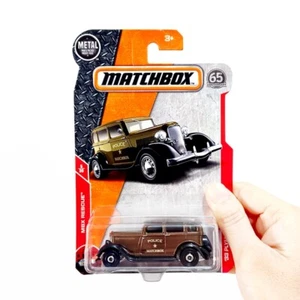 Matchbox 1:72 Plymouth Classic Police Sedan Alloy Vintage Car Model Collectible - Picture 1 of 2