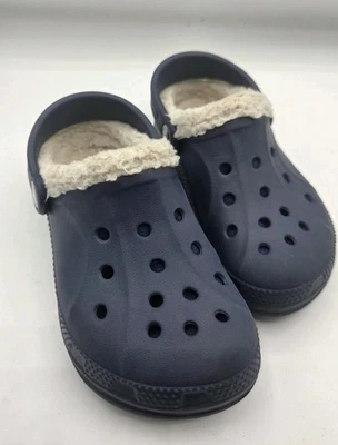 Zuecos Crocs Sherpa forrados azul marino niños talla 10C 11C Foto 1 de 4