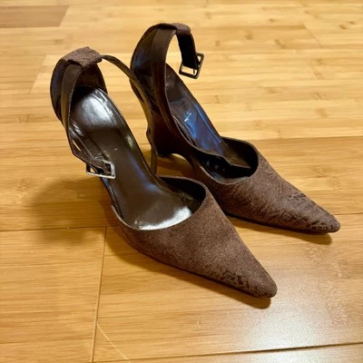  Tacones de aguja Luichiny marrón punta Foto 1 de 4