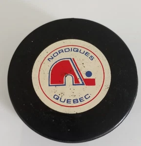 Vintage Quebec Nordiques NHL Logo Hockey Puck ( VICEROY ) - Picture 1 of 3