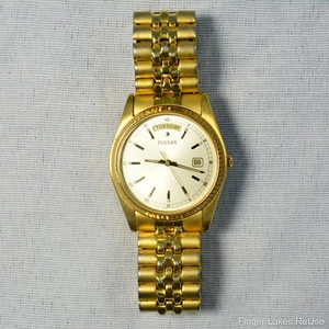 Pulsar Men's Presidential Quartz Gold-Toned Watch Stretch Band 35mm Day/Date - Picture 1 of 5