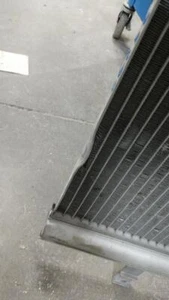 OEM Condenser For Outlander Assy Top Bottom Dents - Foto 1 di 1