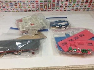 Plasticville Buildings Group of 4 houses O scale - Picture 1 of 16