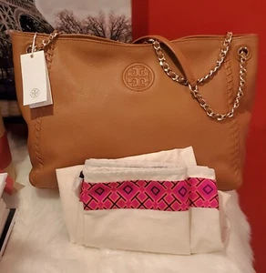Tory Burch Women's Marion Chain Shoulder Slouchy Tote Leather in Bark - Picture 1 of 12