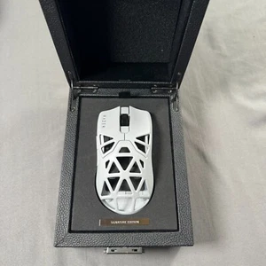 Razer Viper Mini Signature Edition - White Magnesium 8K/Hz Wireless Gaming Mouse - Bild 1 von 7