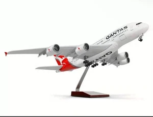 New Die-Cast 1:140 Qantas Airlines Airbus A380 - Picture 1 of 7