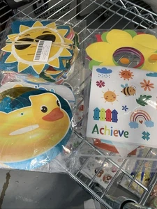 Spring And Summer Party Decorating Set Of 2 Kits 100 Pieces + - Picture 1 of 7