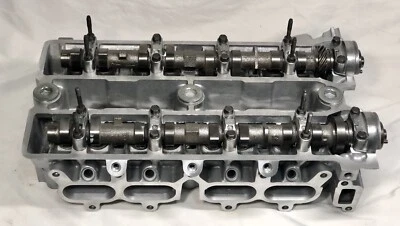 Toyota 1.6 4AGE DOHC MR2 Corolla Celica  Ae86 Big Ports Cylinder Head Foto 1 de 4