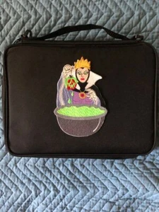 Embroidery Villain Evil Queen Poison Apple Pin Trading Bag Disney Pin Collection - Picture 1 of 10