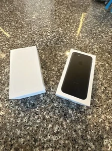 APPLE iPHONE 6 & 7 Empty Boxes (2) Great For Pranks, Crafts Or Replacement - Photo 1 sur 3