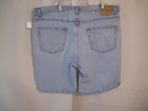 Levi's Signature 100% Cotton Medium Rinse Relaxed Fit 44 W Blue Denim Shorts - Picture 1 of 3