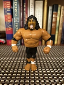 WWF Hasbro Action Figure - Series 10: Samu of the Head Shrinkers - Picture 1 of 4