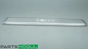 Volvo V60 2015-2018 placa de umbral de puerta lateral delantera izquierda buzo OEM 31359452 - Imagen 1 de 7