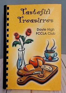 Geschmackvolle Schätze Kochbuch Doyle High School FCCLA Club Livingston, LA 2002 - Bild 1 von 4