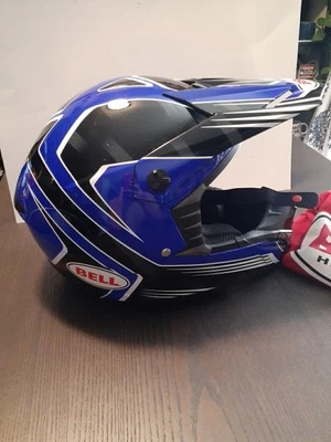 Casco de moto todoterreno Bell con ventilación talla S azul/negro Foto 1 de 4