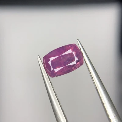 1.33 ct Natural Kashmir Sapphire loose gemstone Cushion cut color change - Image 1 of 4