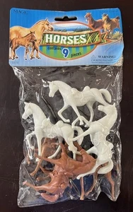 Pack Mágico De 9 Caballos Ensillados Para Caballería E Infantería A Escala 54mm Nuevo - Imagen 1 de 6