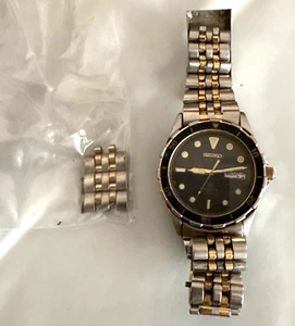 VTG Seiko Sports 100 Quartz Men’sWatch 8123-7190  Not tested see details ms2 - Picture 1 of 13